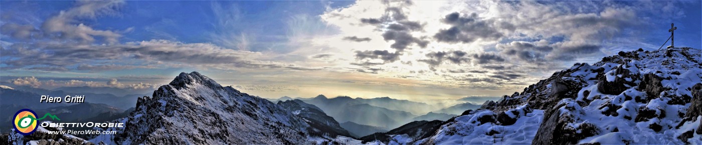 74 Monte Alben, Cima Croce (1978 m) a dx e Cima Alben (2020 m) a sx.jpg